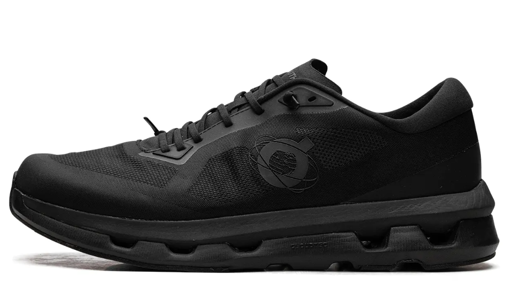 On Running Cloudzone "Kith Black"